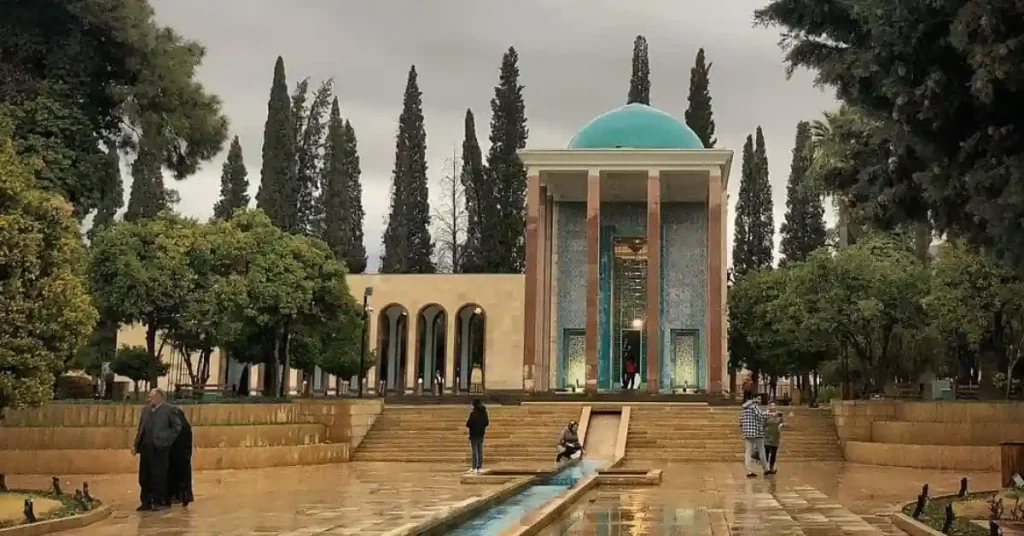سعدیه؛ آرامگاه شیخ اجل در دل باغ