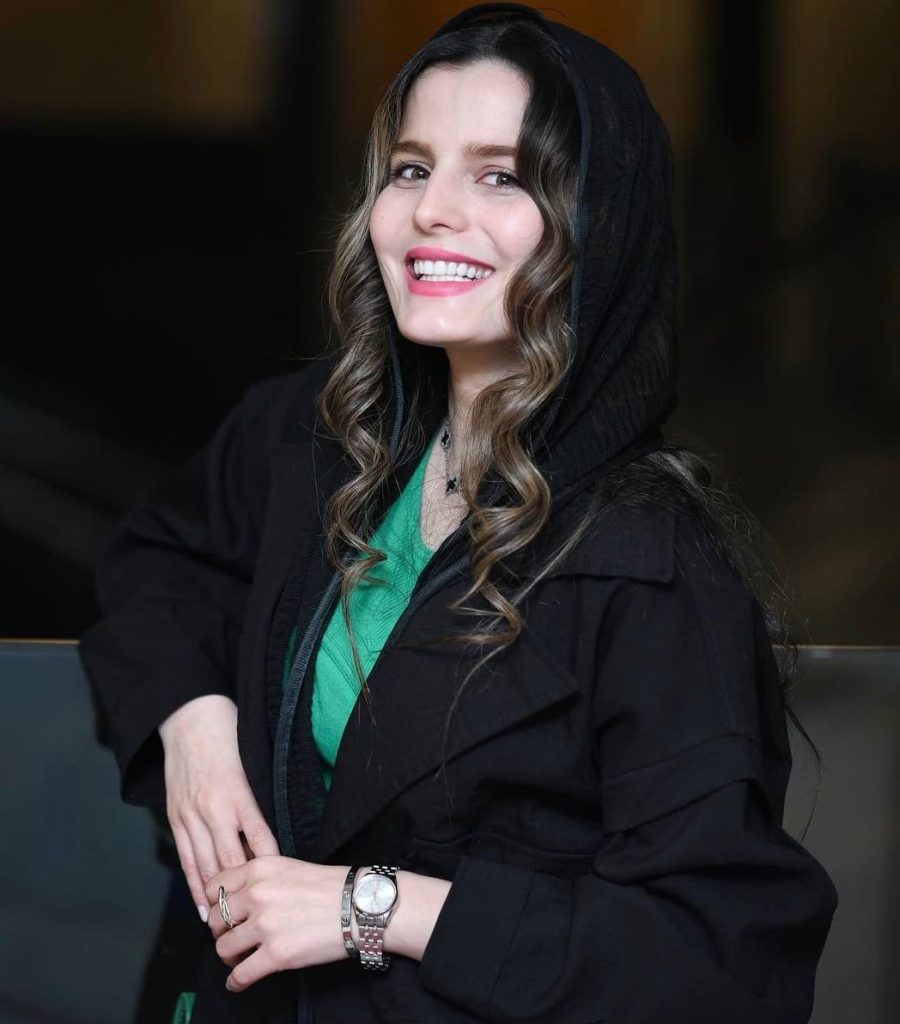 غزاله اکرمی در سریال رحیل
