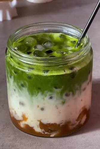 ماچا لاته با عسل